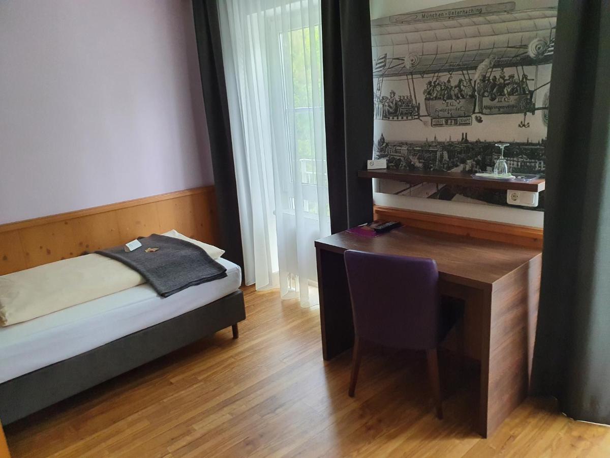 Boutique Hotel Beckenlehner Унтерхахинг Экстерьер фото