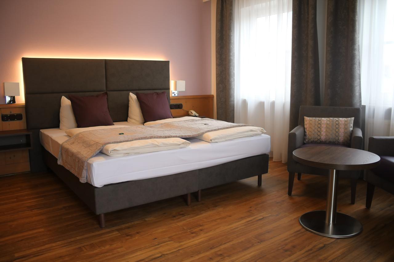 Boutique Hotel Beckenlehner Унтерхахинг Экстерьер фото