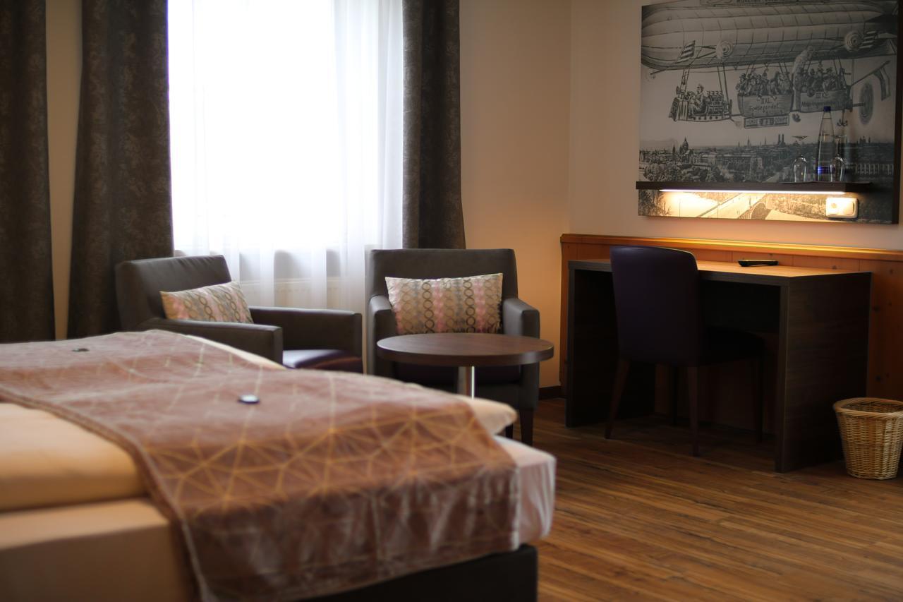 Boutique Hotel Beckenlehner Унтерхахинг Экстерьер фото