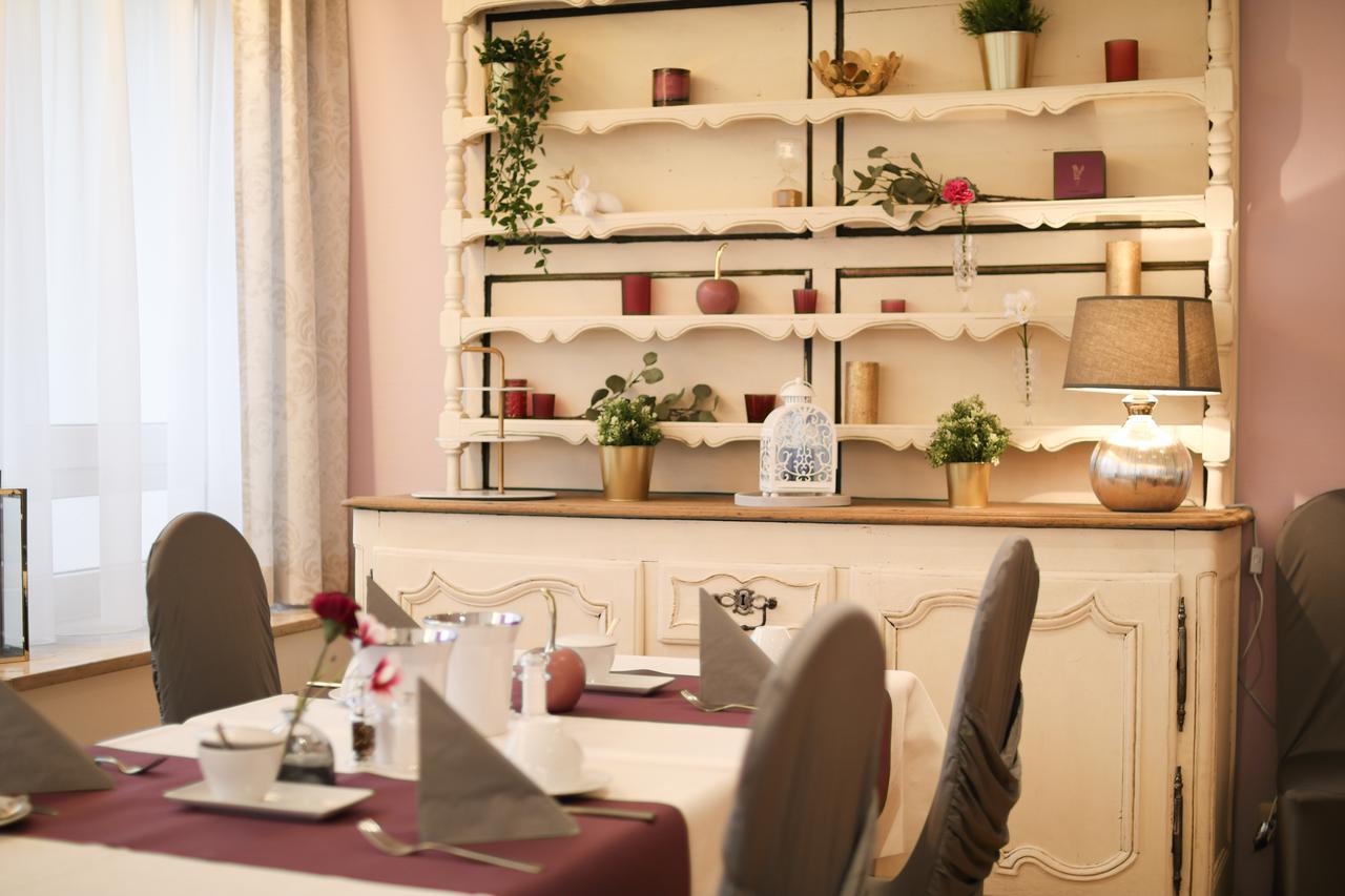 Boutique Hotel Beckenlehner Унтерхахинг Экстерьер фото