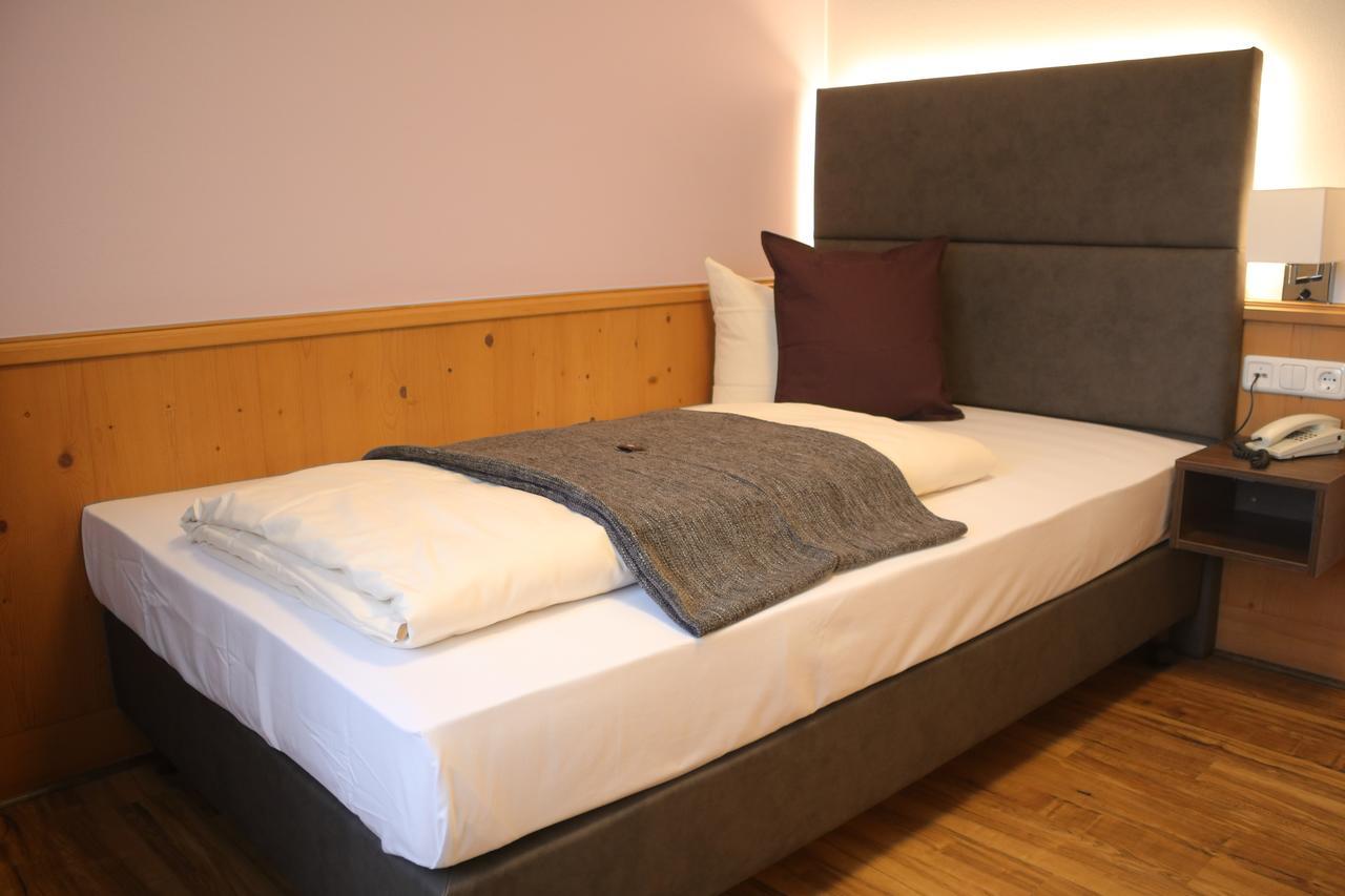 Boutique Hotel Beckenlehner Унтерхахинг Экстерьер фото
