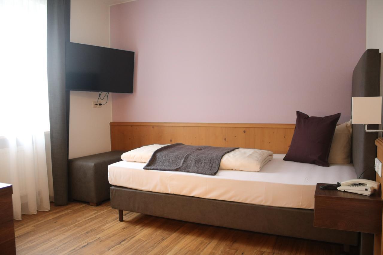 Boutique Hotel Beckenlehner Унтерхахинг Экстерьер фото